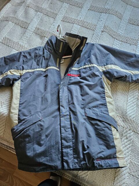 Parka Quechua tM exc état AFFAIRE 15 Villars (42)