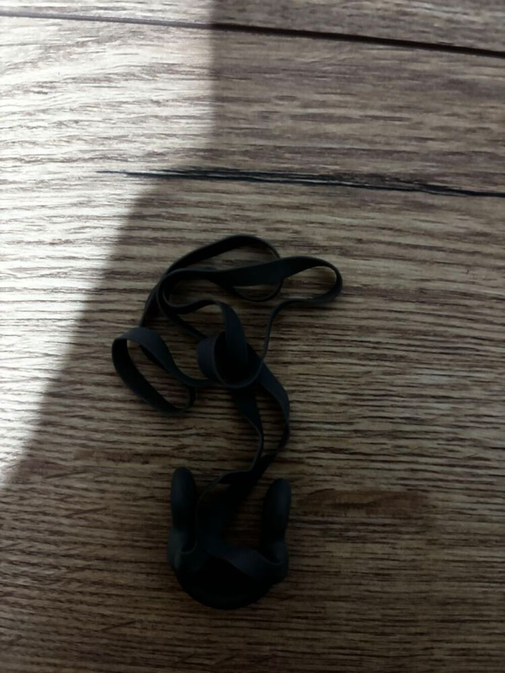 Pince-nez de natation Arena noir avec cordon &eacute;lastique d'ajustement Sports