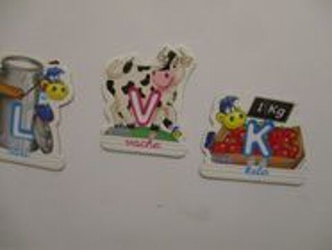 A SAISIR = 9 magnets diff�rents lettres et d�partements 2 M�rignies (59)