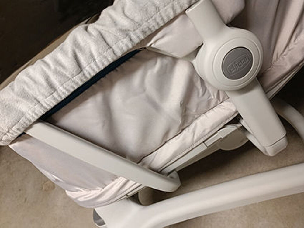 CHICCO BABY HUNT 4 en 1 + tablette Colori gris clair Puériculture