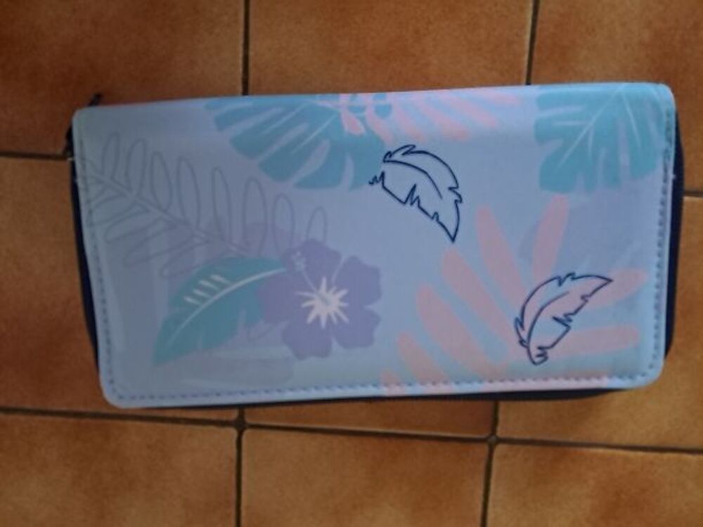 Porte-feuille monnaie Stitch Disney manga anime s&eacute;rie TV Maroquinerie