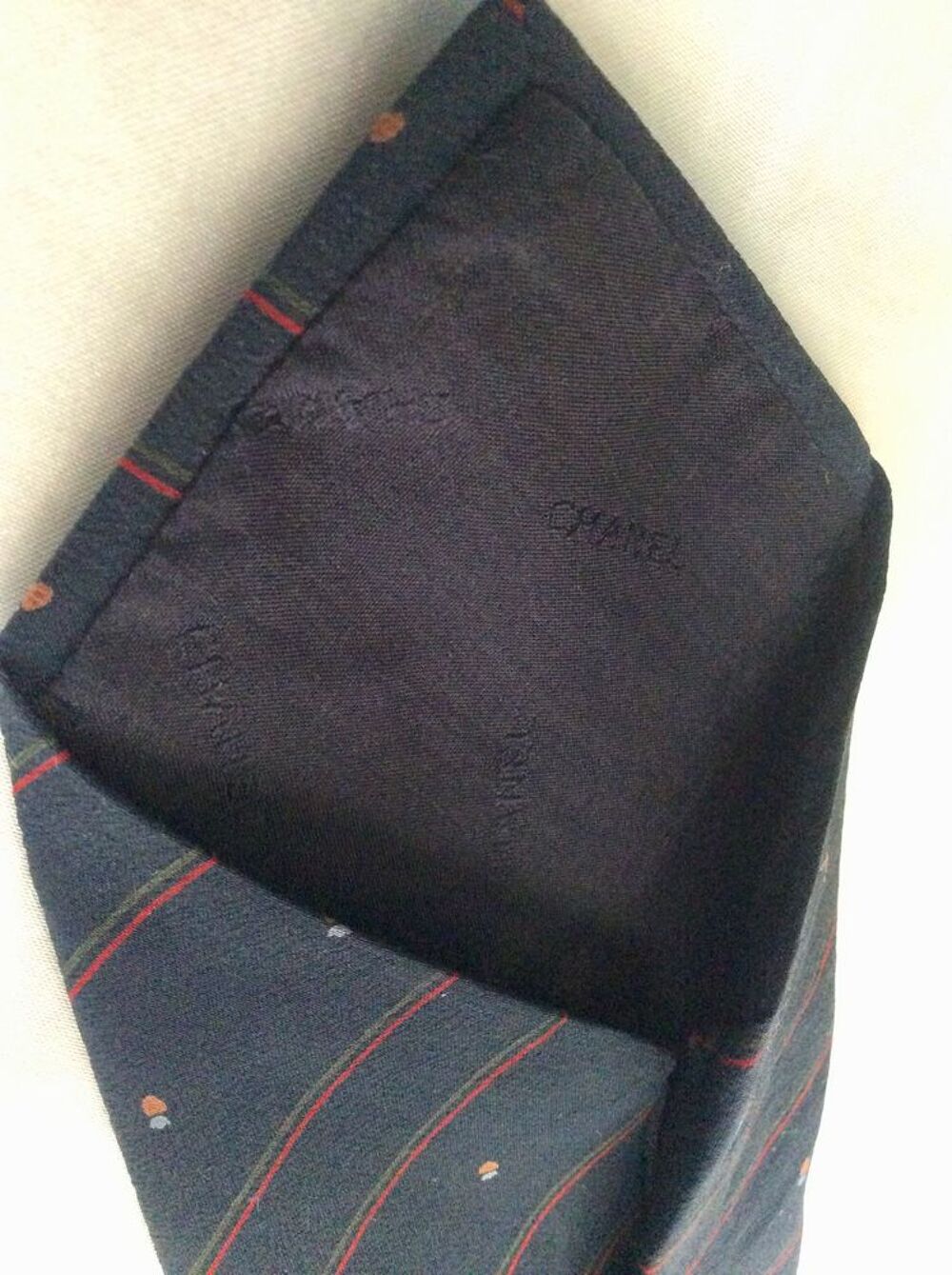 Cravate Chanel pour homme Vêtements