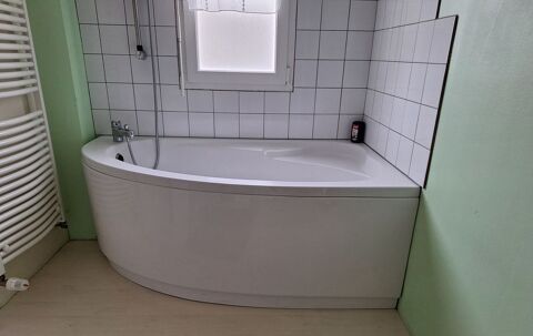 Robe GUESS 80 Grand-Charmont (25)