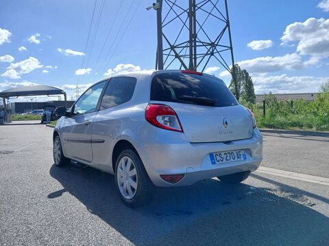 Renault clio iii dCi 70 115g eco2 Authentique