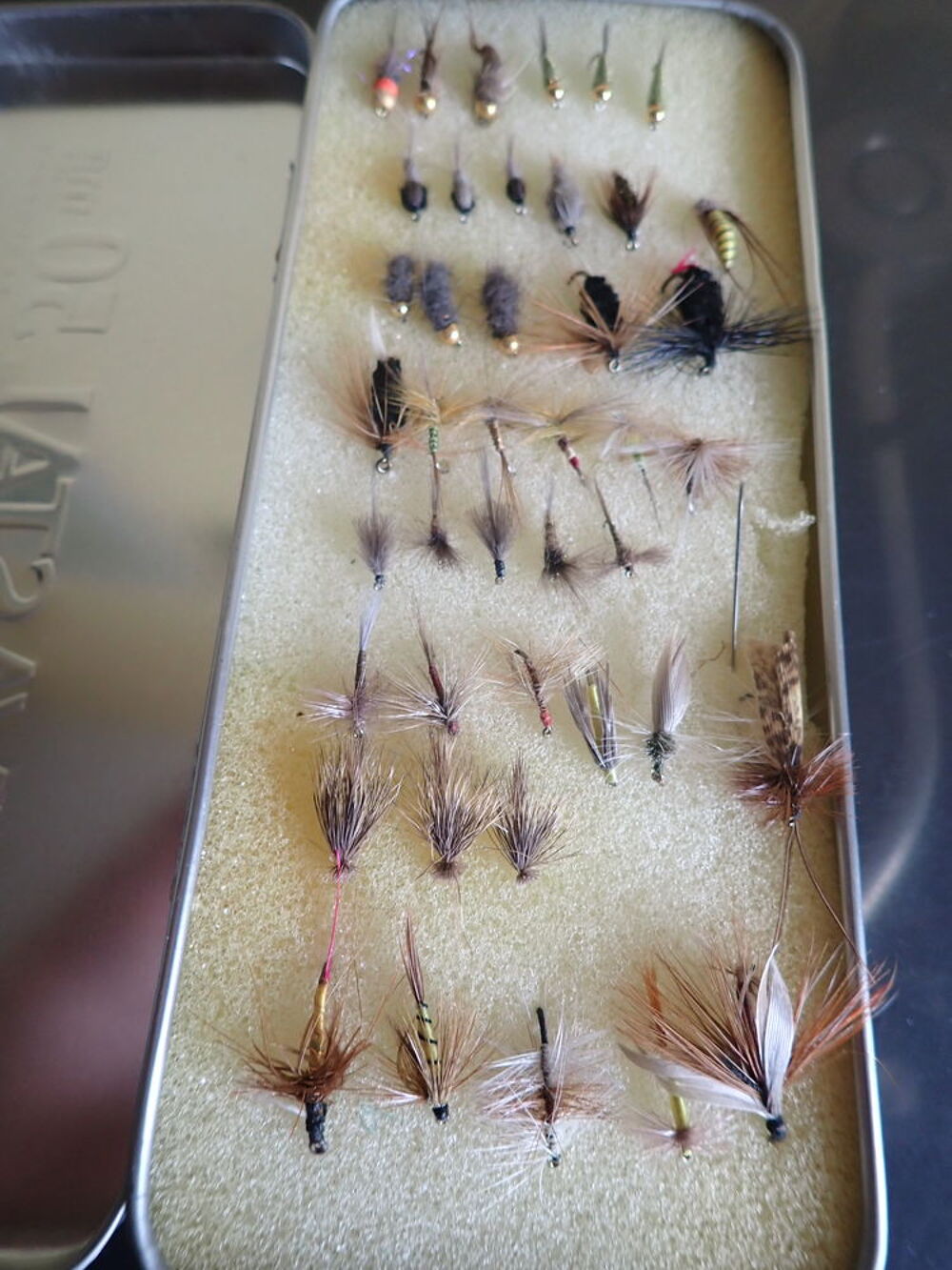 Mouches STEAMER et bo&icirc;te de mouches pour p&ecirc;che de la truite Sports