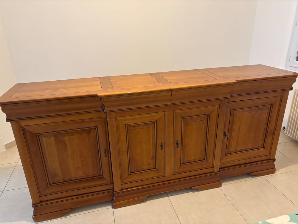 Table &agrave; manger ronde en bois et chaises assorties Meubles