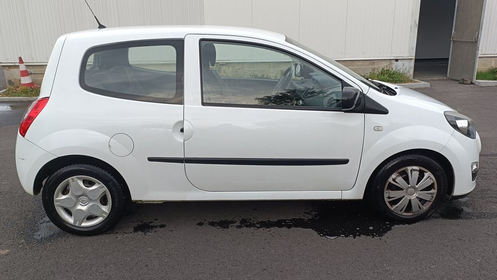 Twingo II 1.5 dCi 75 eco2 Purple 2013 occasion 60155 Rainvillers