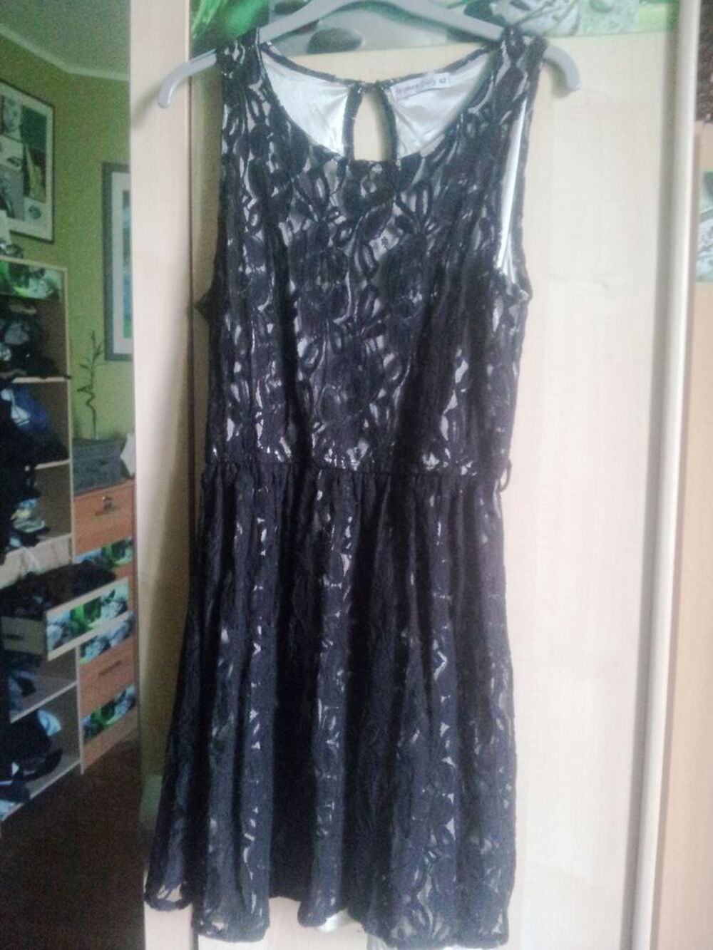 robes de soir&eacute;e Vêtements