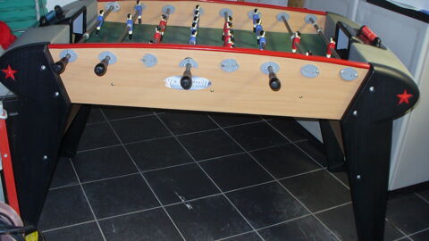 Table de Baby-foot en Bon tat 30 La Roche-sur-Yon (85)