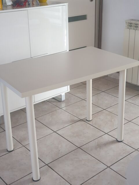 Bureau/table blanc 100 x 60x74 25 Saint-Quentin-Fallavier (38)