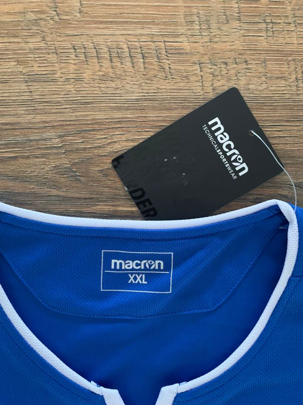 Tee shirt homme " Macron " Vêtements