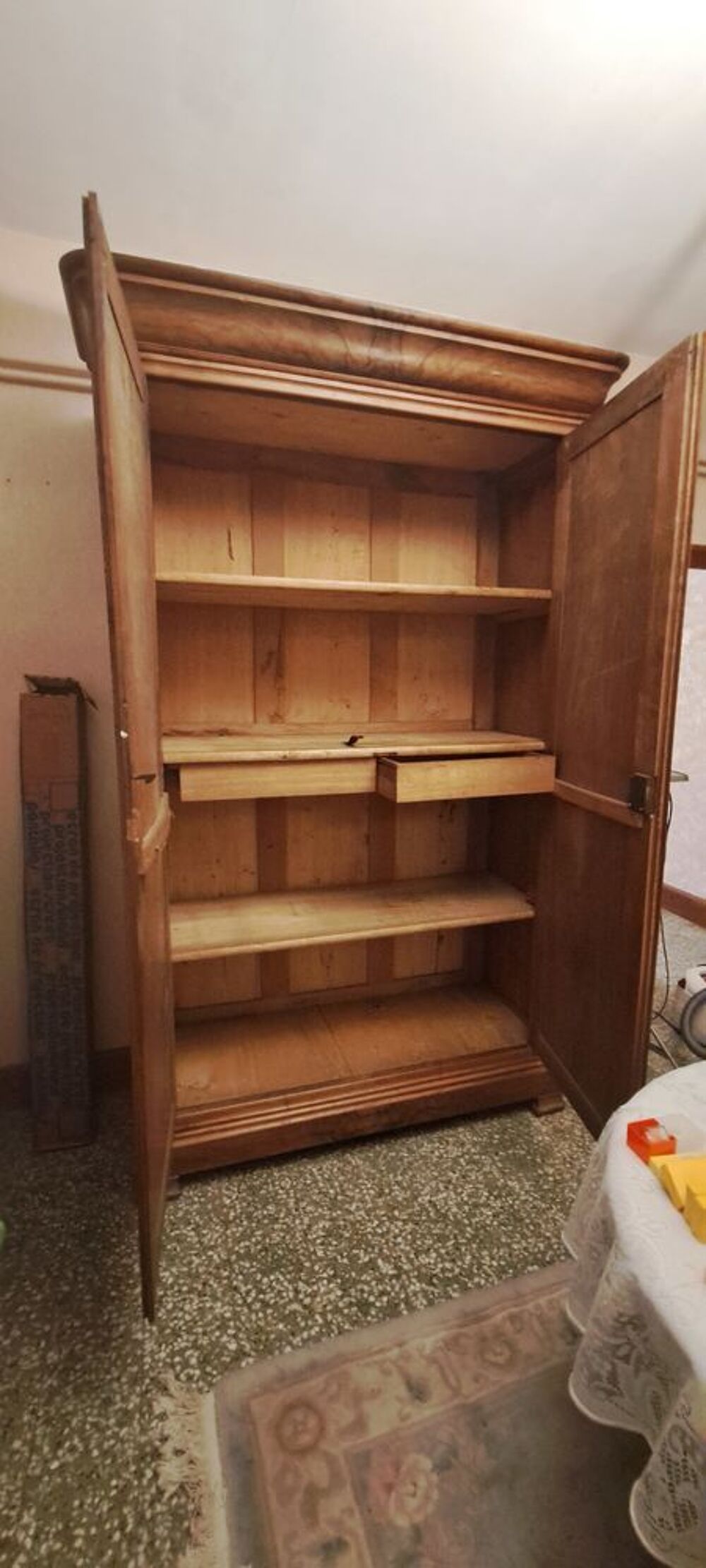 Armoire normande Meubles