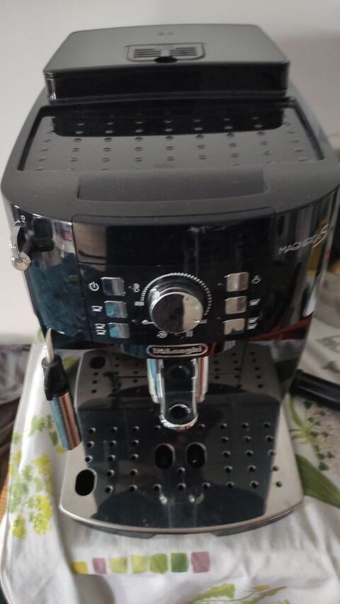 re cafetire delonghi achet en avril 0 Marcq-en-Barul (59)