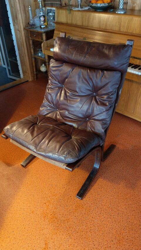 Fauteuil cuir vintage scandinave  Siesta  d'Ingmar Relling 260 Rosny-sous-Bois (93)