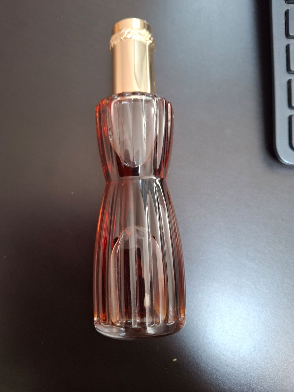 PARFUM ESTEE LAUDER NEUF 