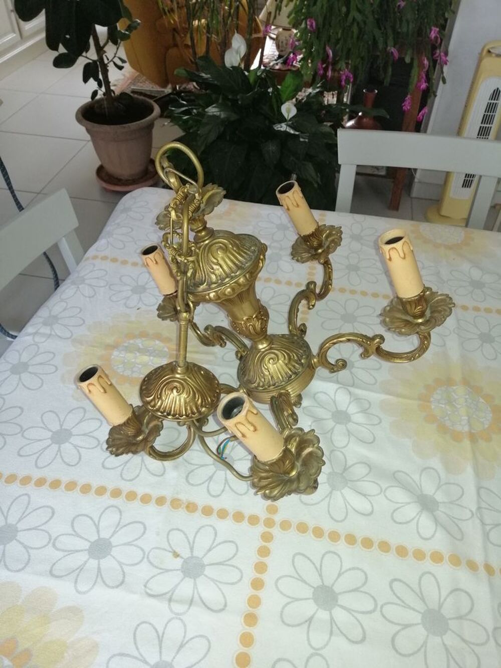 Lot de 2 lustres, ann&eacute;es 80 Décoration