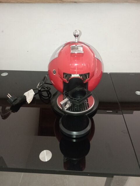 Machine  caf expresso rouge avec buse vapeur 30 Fabrgues (34)