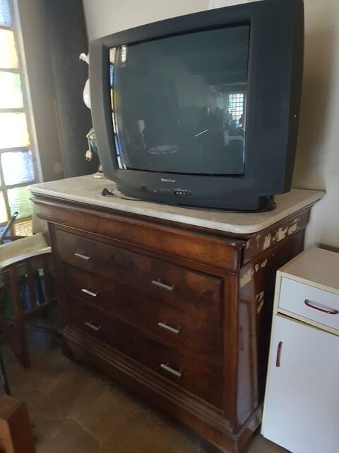 Tlvision 30 Port-Saint-Louis-du-Rhne (13)