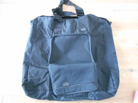 Sac pliable noir marque TRAVELLER4S CHOISE NEUF 15 Retiers (35)