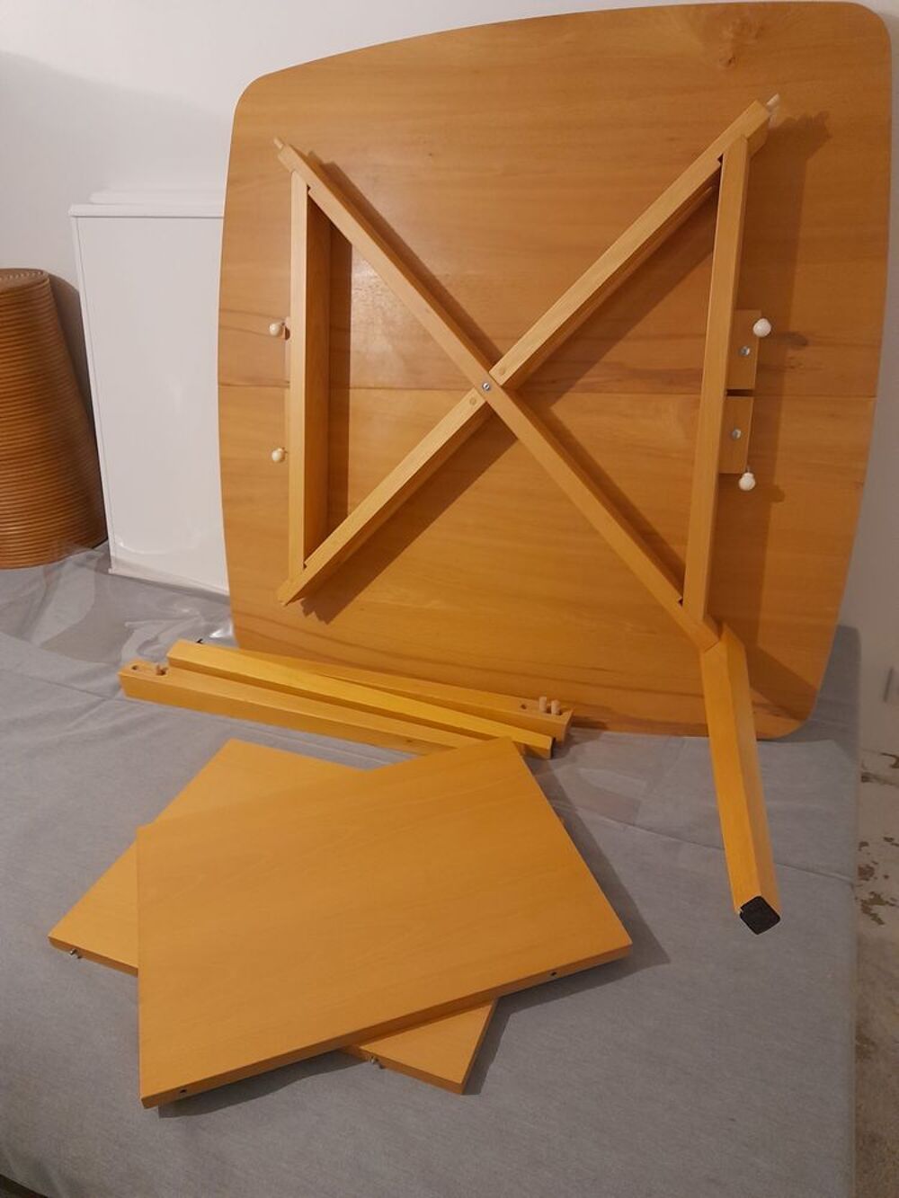 Table HABITAT Meubles