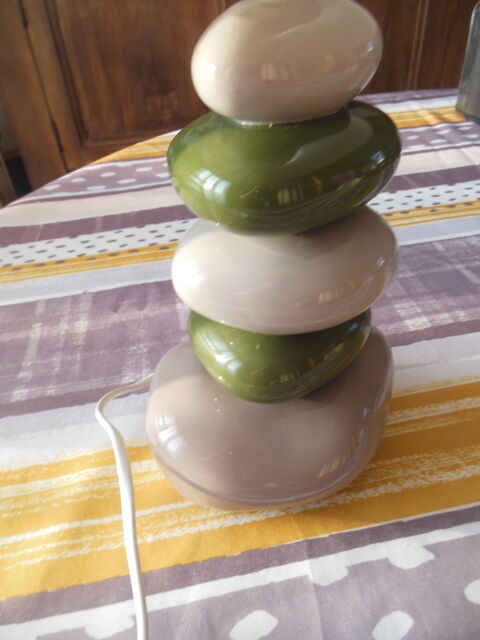 Lampe  abat-jour  blanc galets gris et vert 13 Vouzeron (18)