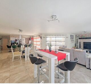  Villa � vendre 8 pi�ces 192 m�