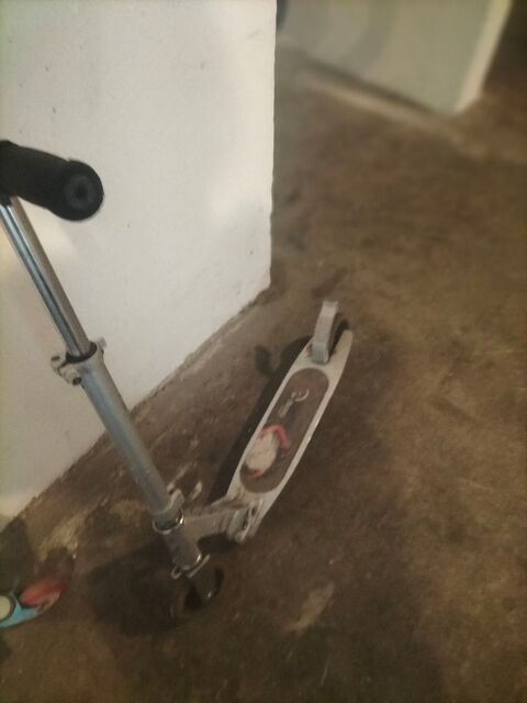 Trottinette Decathlon Alu tr�s bon �tat  15 Cachan (94)