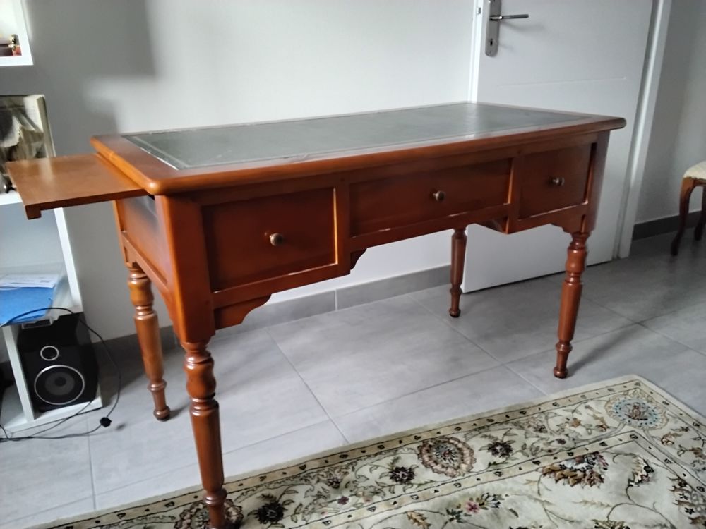 bureau merisier style Louis Philippe bon &eacute;tat, Meubles