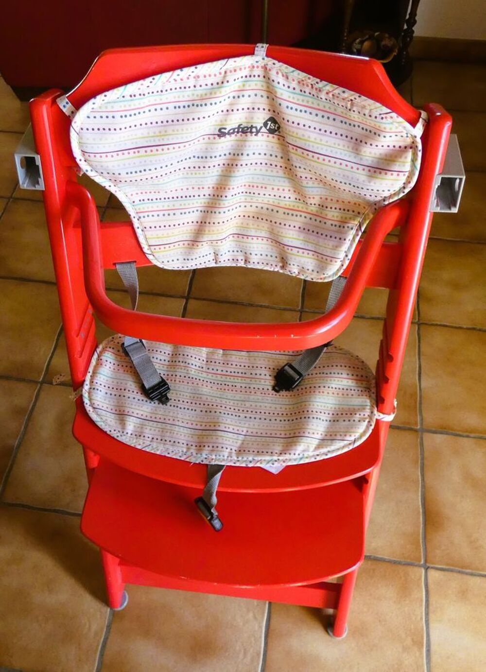 Chaise haute &eacute;volutive Safety 1 ST Mobilier enfants