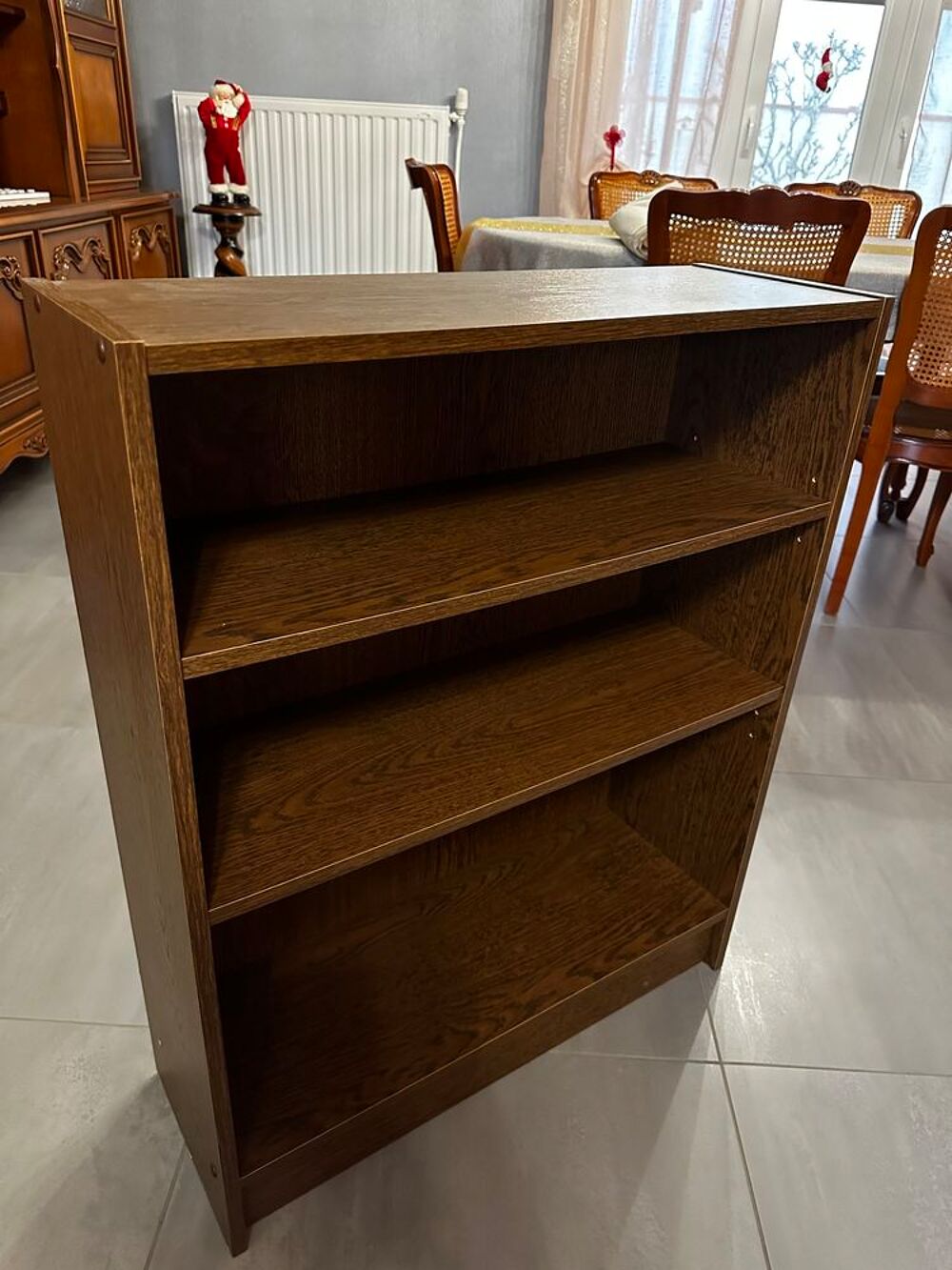 Petit meuble de rangement. Meubles
