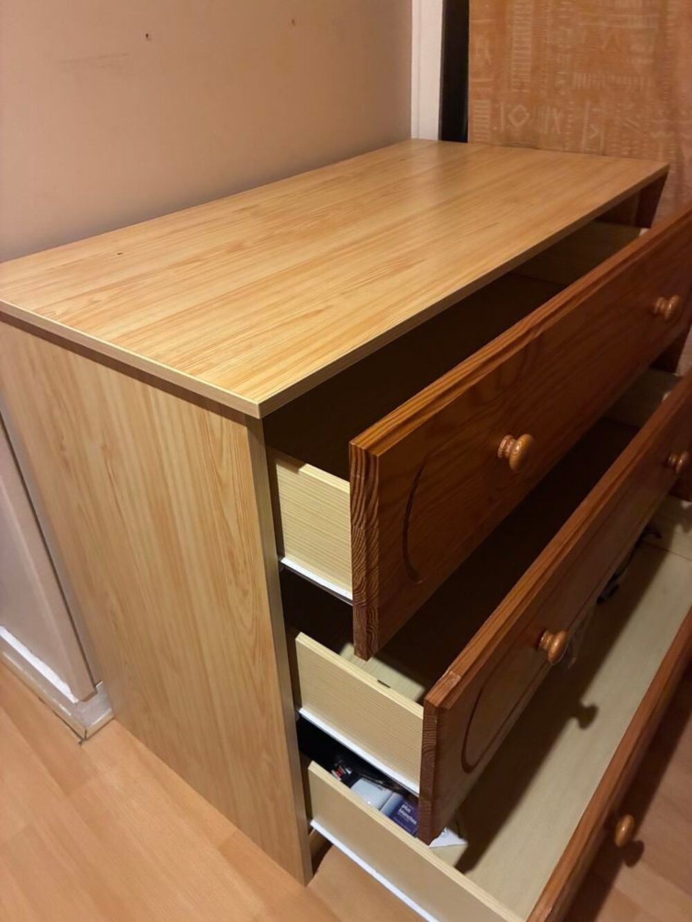 tr&egrave;s belle commode Meubles