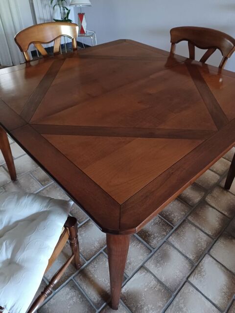 Table carre 120x120x76 en merisier massif 150 pinay-sur-Orge (91)