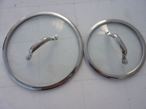 LOT DE 2 COUVERCLES EN VERRE ET INOX  , 18 et 24 cm 8 Libercourt (62)