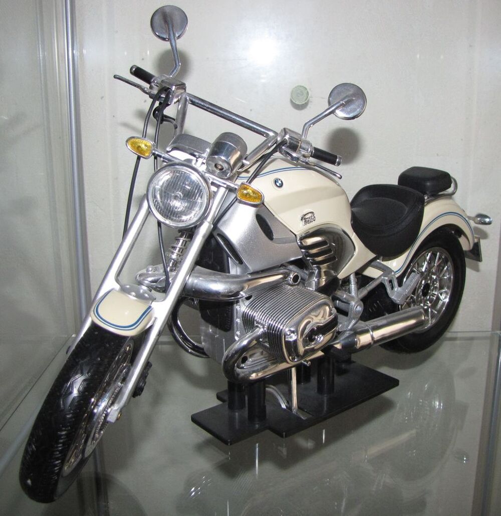 Mod&egrave;les r&eacute;duits 1/6 - moto Jeux / jouets