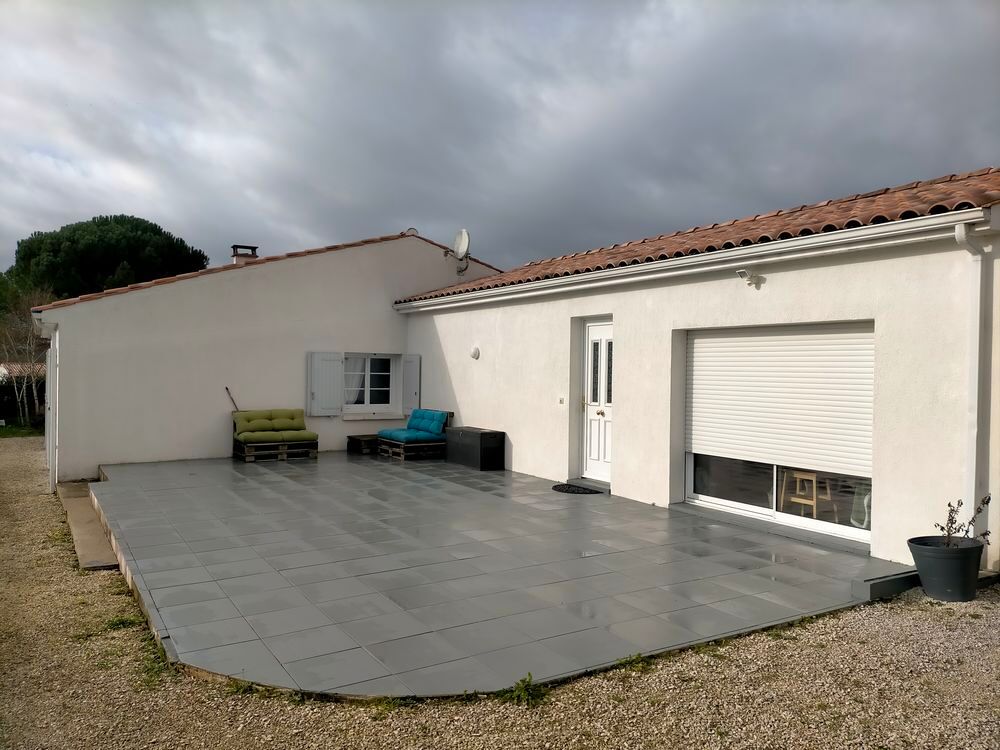 Vente Maison Bussac-sur-Charente, 10 mn du centre de Saintes Bussac-sur-charente