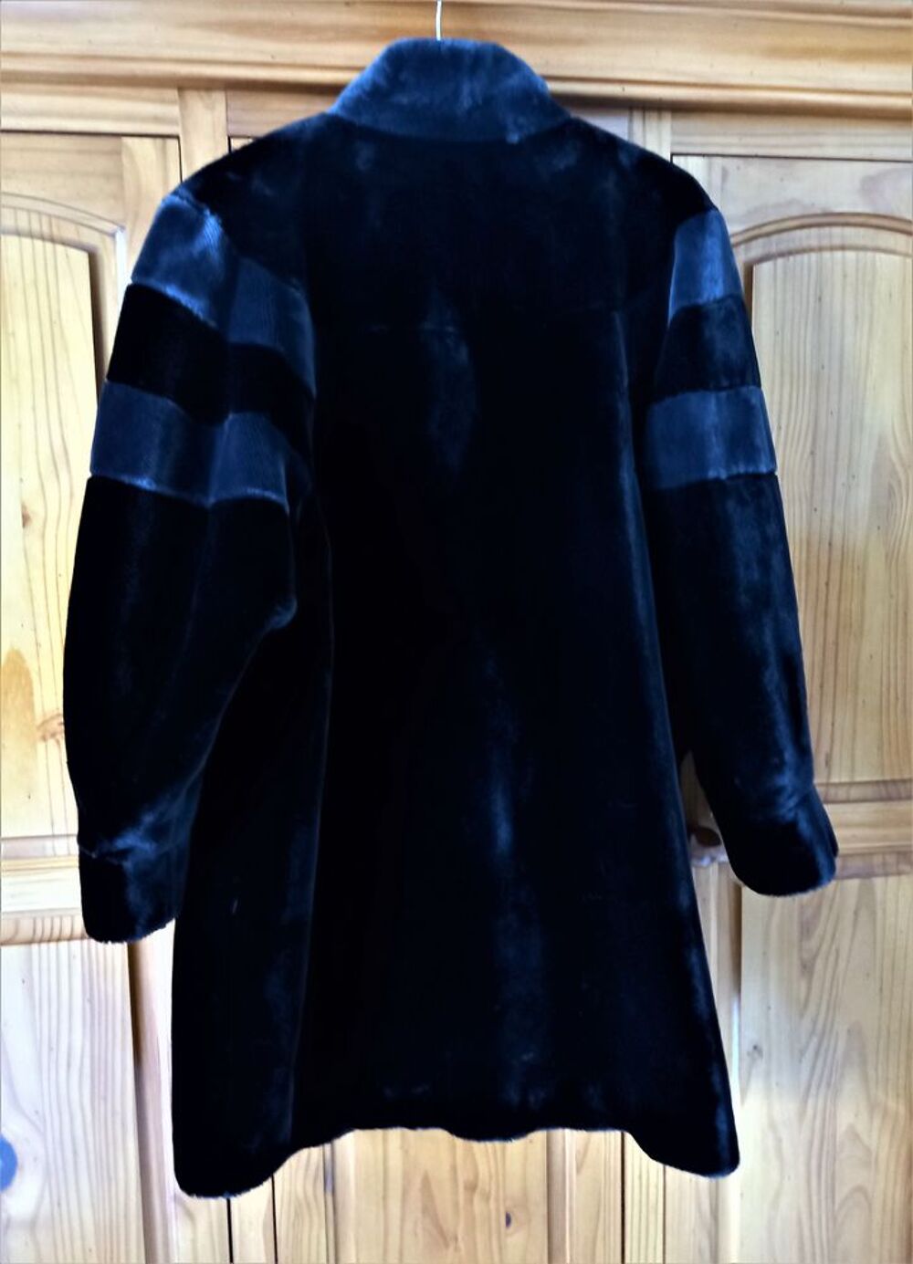 Manteau Fourrure noire (imitation) Femme 46 Vêtements