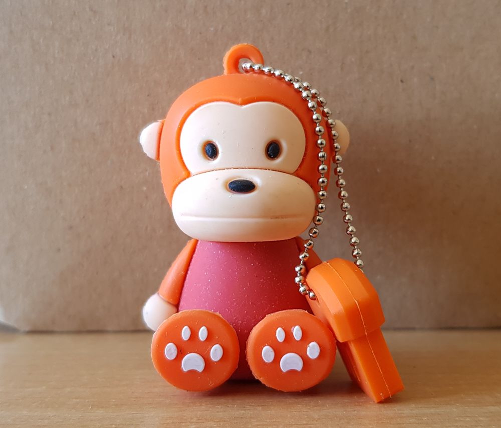 cl&eacute; usb 8 go
singe monkey
rouge et orange Matériel informatique
