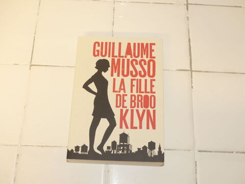 Livre :  La fille de Brooklyn  Saintes (17)