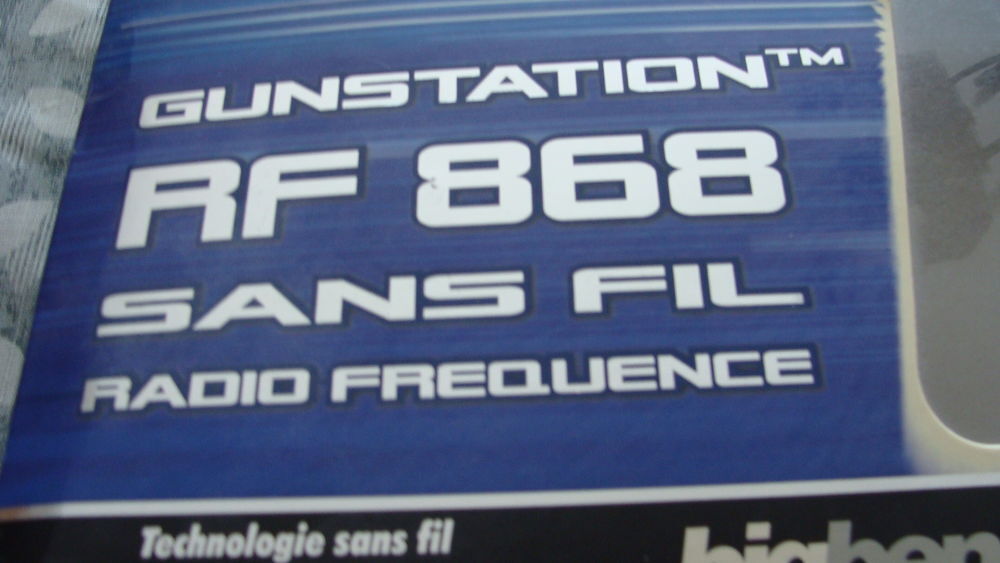 GUNSTATION tmRF868 SANS FIL RADIO FREQUENCE Consoles et jeux vidos