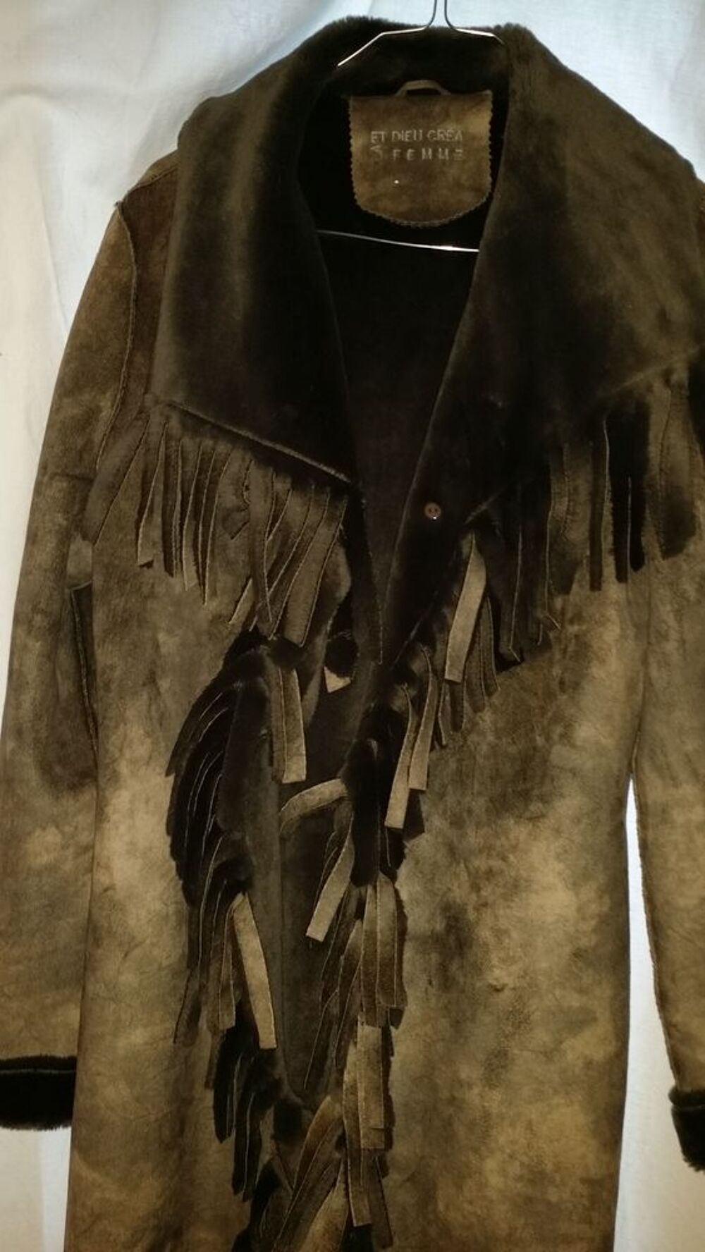 MANTEAU TAILLE 42 COULEUR KAKI Vêtements