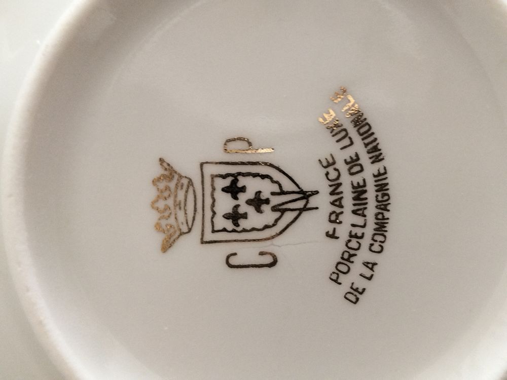 Coupelles en porcelaine de luxe de la compagnie nationale Décoration