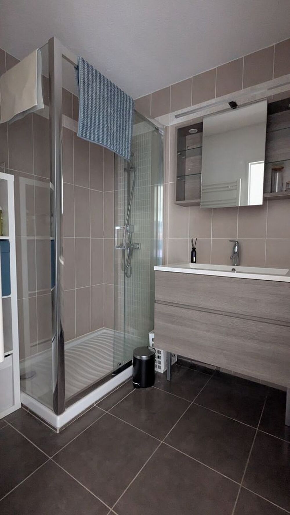 Location Appartement Beau 2p meublé avec parking privé en sous-sol Valbonne