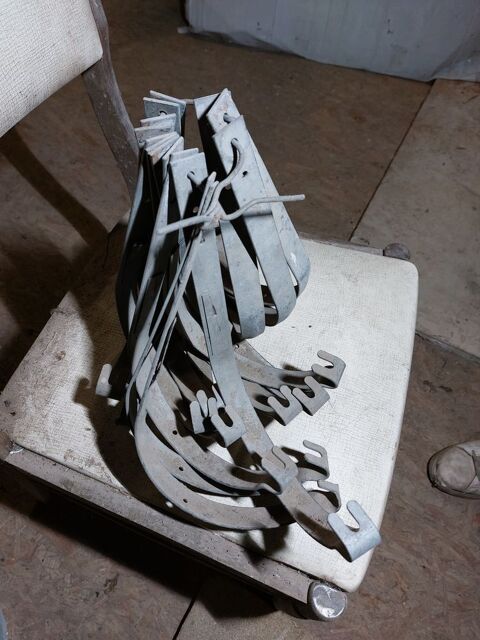 crochets de gouttire 0 Beauquesne (80)