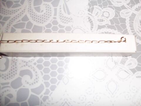 Bracelet fantaisie 1 Bossay-sur-Claise (37)