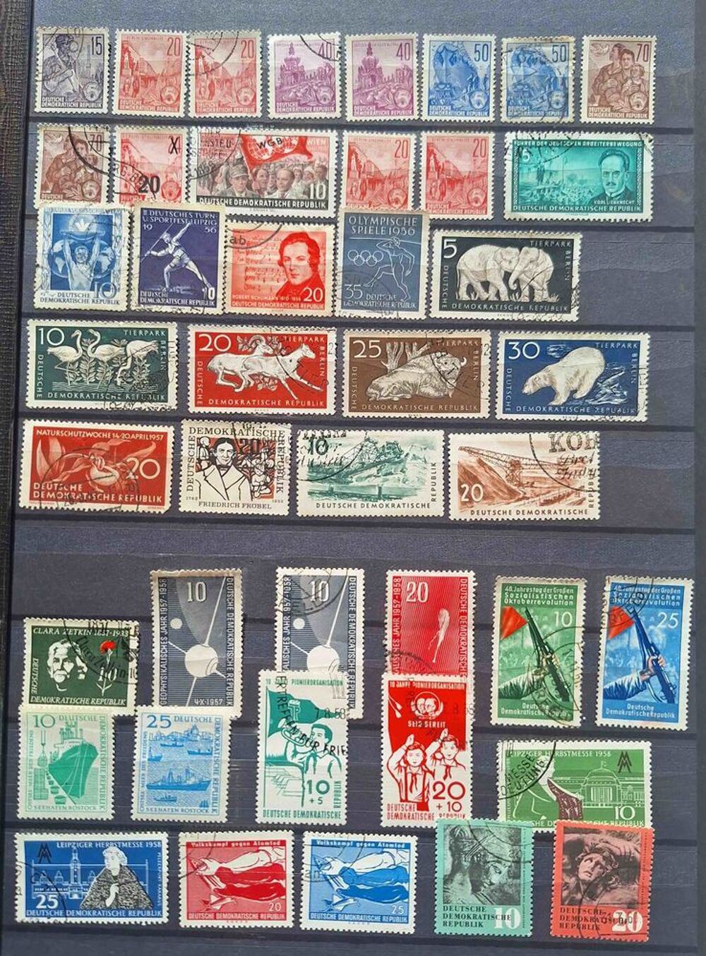 S&eacute;rie de timbres de collection d'Allemagne bis 
