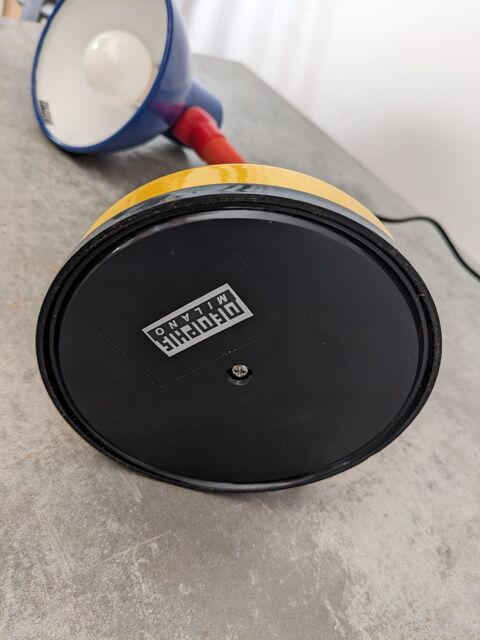 lampe design MEMPHIS couleurs primaire en parfait tat.
Memp 45 Marseille 13 (13)