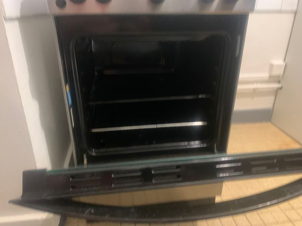 Cuisini&egrave;re indesit 4ans Cuisine