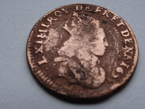une pièce de monnaie liard de France 12 Merville (59)