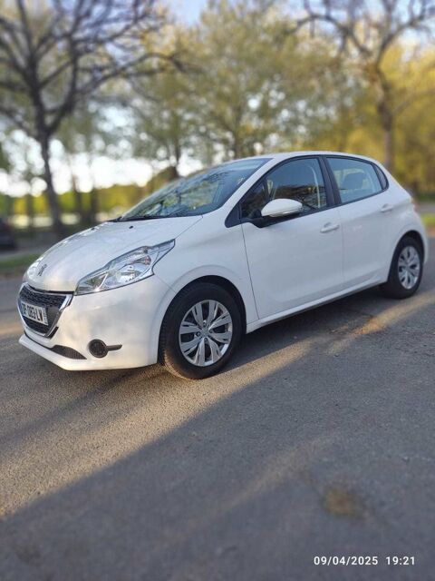 Peugeot 208 1.0 PureTech 68ch BVM5 Active 2015 occasion Saint-Nazaire 66570