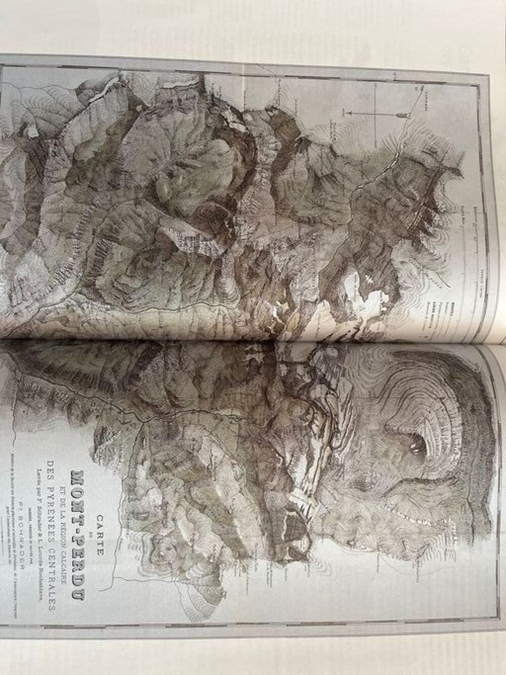 Le dictionnaire des Pyr&eacute;nn&eacute;es France- Espagne Livres et BD